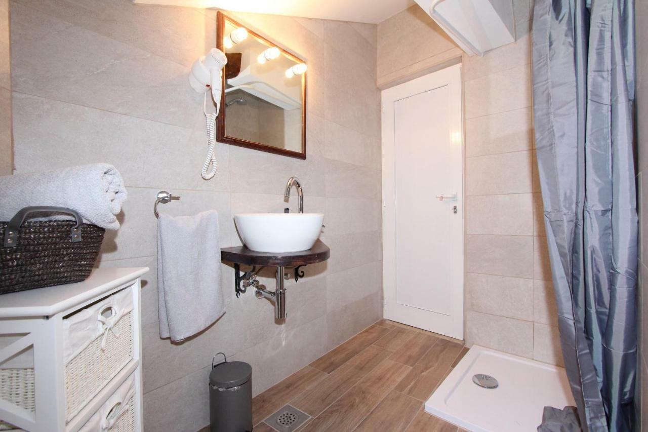 Studio Petra Apartment Rovinj Bagian luar foto